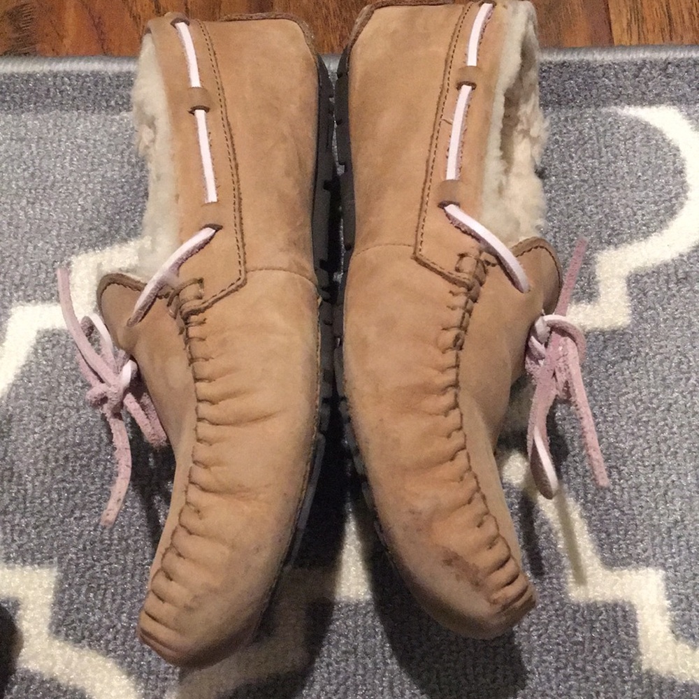Slippers - Picture 3 of 5